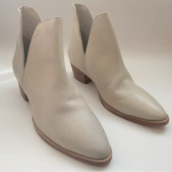 Free People Charm Double V Ankle Boots Cream/Tan Size 38/7.5 - Picture 4 of 7